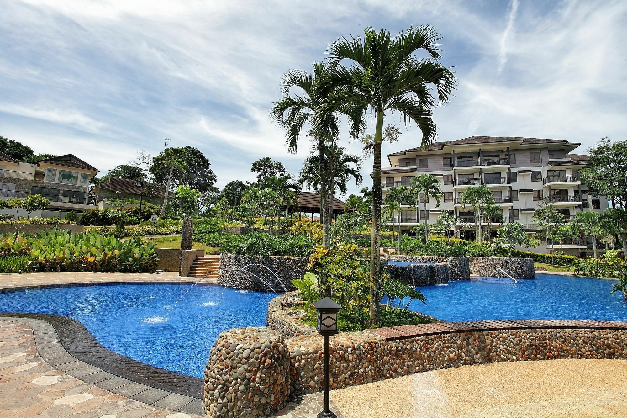 The Serviced Residences At Kasa Luntian Managed By Hii Tagaytay City Zewnętrze zdjęcie